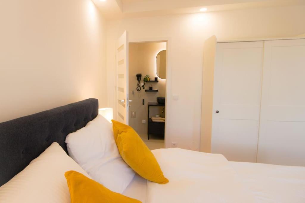 Charming Apartment In Heart Of Vienna L Jos20 Bagian luar foto