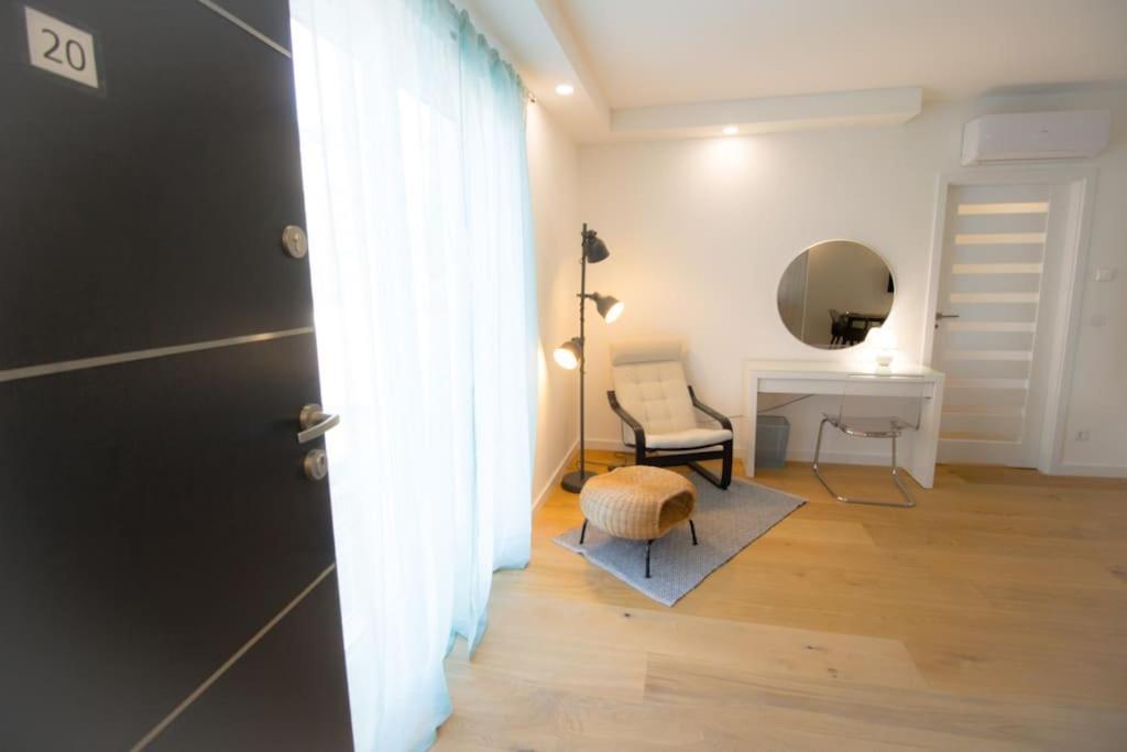 Charming Apartment In Heart Of Vienna L Jos20 Bagian luar foto