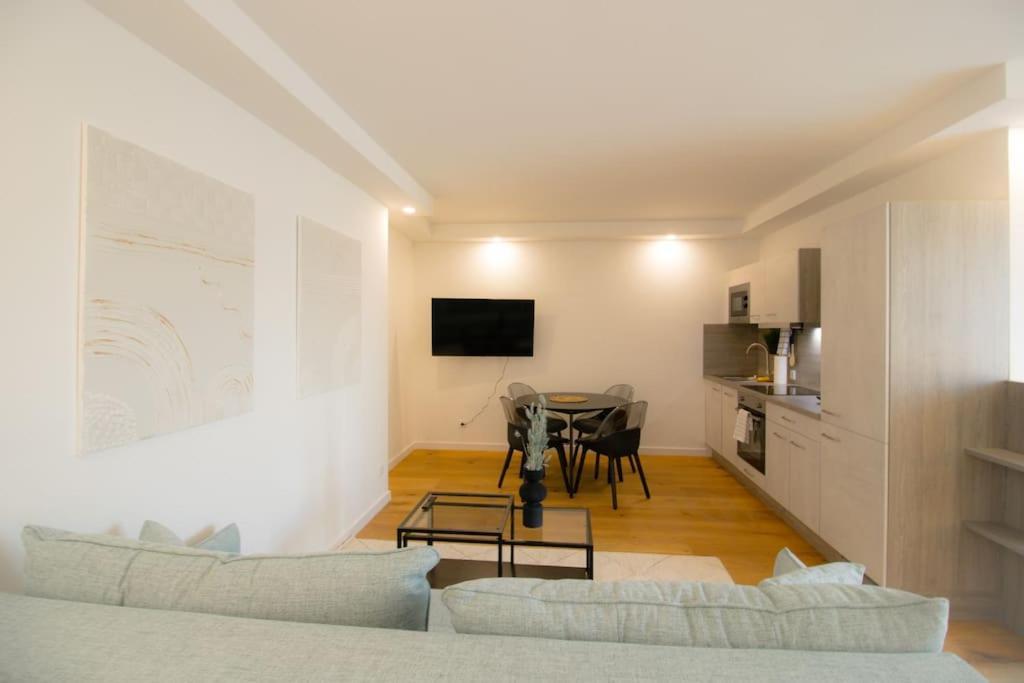 Charming Apartment In Heart Of Vienna L Jos20 Bagian luar foto